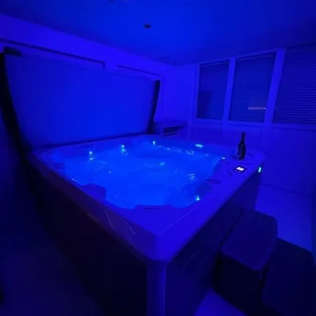 F & C Et Sauna Privatif