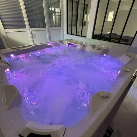 Holiday home F & C Et Sauna Privatif